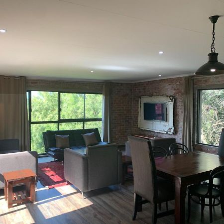 Migdash Guesthouse Hartbeespoort Esterno foto