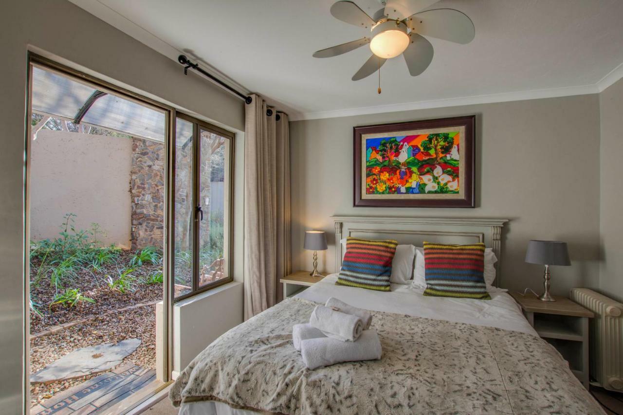 Migdash Guesthouse Hartbeespoort Esterno foto